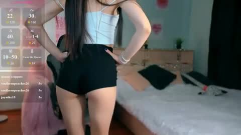 Molly online show from June 20, 4:15 am