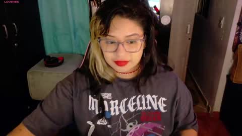 Molly online show from April 29, 6:06 am