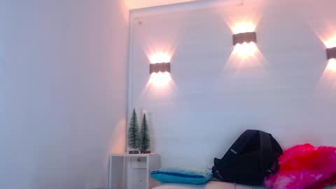 Snapshot of molly_spears chatting on January 4, 11:43 am Molly Spears online show from January 4, 11:43 am