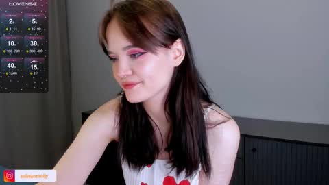 Snapshot of molly_sulivan chatting on September 25, 5:16 pm Molly Sulivan online show from September 25, 5:16 pm