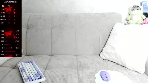 Snapshot of molly_sweetbaby chatting on December 22, 3:11 pm Ill tell you when were private online show from December 22, 3:11 pm