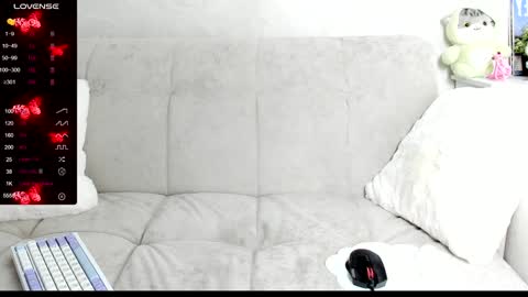 Snapshot of molly_sweetbaby chatting on January 20, 4:21 am Ill tell you when were private online show from January 20, 4:21 am