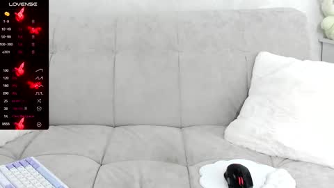 Snapshot of molly_sweetbaby chatting on March 11, 6:32 am Ill tell you when were private online show from March 11, 6:32 am