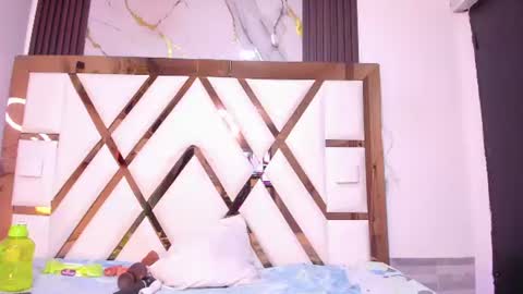 Yuli online show from July 12, 1:40 am