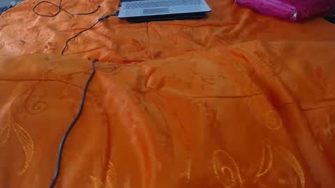 Snapshot of mollyandbra chatting on March 6, 9:31 pm Molly And Brad online show from March 6, 9:31 pm