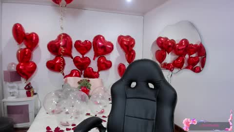 Molly  online show from February 14, 11:31 am