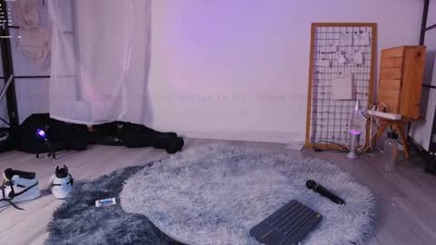 mollychan online show from November 4, 5:34 pm