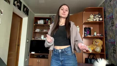 Molly online show from May 29, 8:12 am