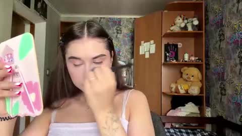 Molly online show from July 14, 9:25 am