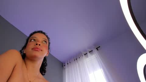 Molly online show from December 31, 4:35 pm