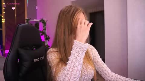 mollyymayy online show from February 17, 4:13 pm