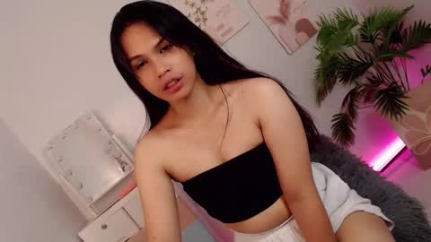 MOMIKHEM online show from September 25, 7:01 am