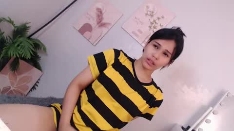 MOMIKHEM online show from April 18, 5:33 am