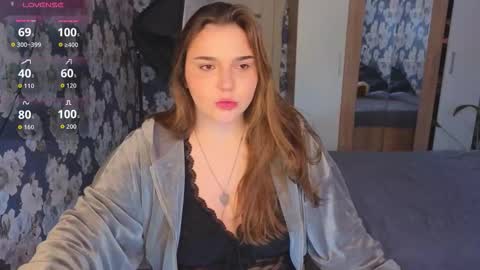 Leah online show from February 6, 10:29 am