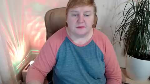 Mommy99X online show from December 4, 7:39 am