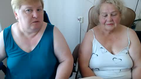 Mommy99X online show from August 3, 7:18 am