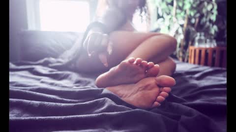 Snapshot of mommybubbles chatting on February 28, 12:06 pm Mommy bubbles online show from February 28, 12:06 pm