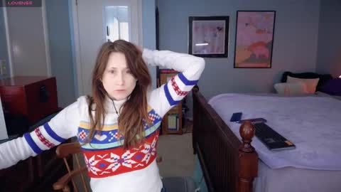 Snapshot of mommygoddessl chatting on January 12, 3:17 pm Goddess L online show from January 12, 3:17 pm