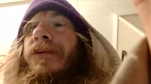 Snapshot of mommyissues2386 chatting on December 25, 10:16 pm Richard Sheridan online show from December 25, 10:16 pm