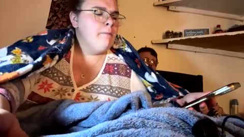 Snapshot of mommyndaddyplaytime chatting on October 30, 4:36 am mommyndaddyplaytime online show from October 30, 4:36 am