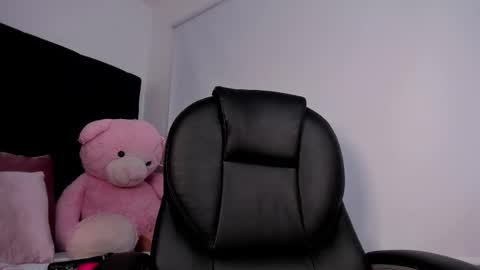 Snapshot of momo_ayasse chatting on February 28, 3:40 am Momo online show from February 28, 3:40 am