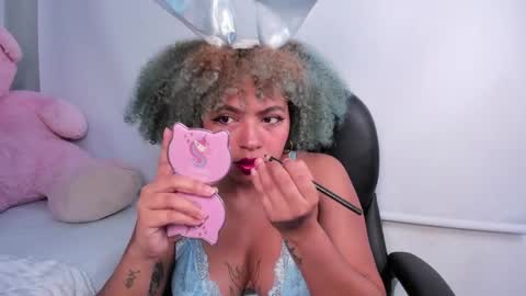 Snapshot of momo_ayasse chatting on April 6, 3:37 am Momo online show from April 6, 3:37 am