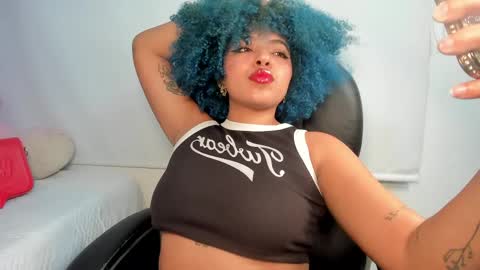 Snapshot of momo_ayasse chatting on April 10, 4:06 am Momo online show from April 10, 4:06 am