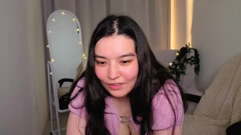 Momo online show from May 19, 1:56 am