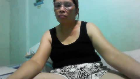 momshe_sweet online show from August 3, 2:33 pm