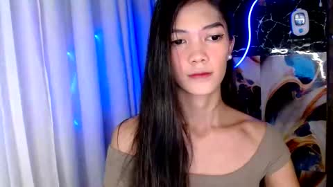 Snapshot of mona_bey chatting on December 21, 7:15 am MONA online show from December 21, 7:15 am