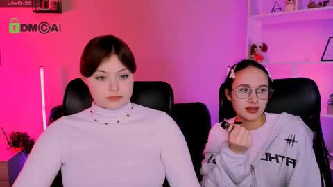 Mona  online show from December 15, 8:02 pm