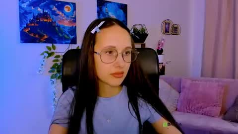 Snapshot of mona_cloud chatting on July 11, 8:39 am Mona online show from July 11, 8:39 am