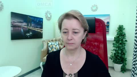 Mona online show from April 7, 11:10 am