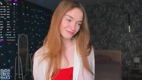 Mona online show from December 5, 7:32 pm