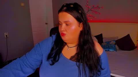 Monica online show from November 26, 1:23 pm