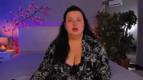 Monica online show from May 25, 12:11 pm