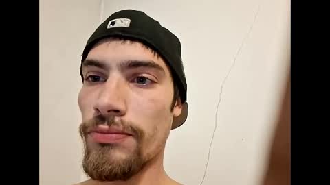 Snapshot of moneymant1951 chatting on December 3, 8:51 pm Brokestraight24 online show from December 3, 8:51 pm