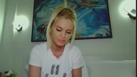 Monica online show from June 6, 3:33 am