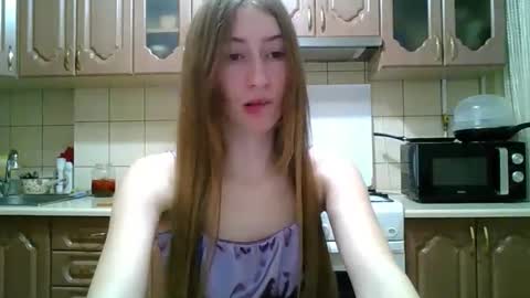 Monica online show from March 26, 9:53 pm