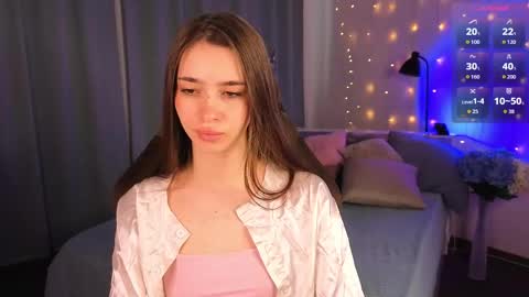 Snapshot of monica_venom chatting on May 28, 2:03 pm Hi Im Monica online show from May 28, 2:03 pm