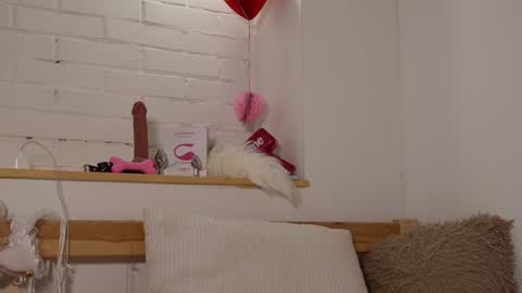 monicaasis online show from December 28, 9:19 pm