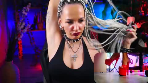Monika online show from January 8, 3:07 pm