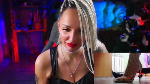 Monika online show from January 13, 6:49 pm