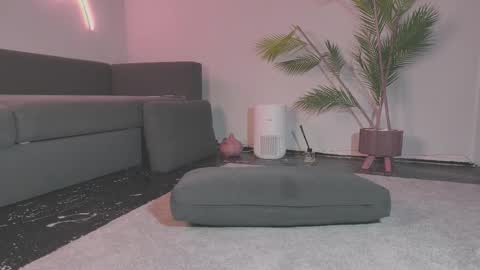 Monica online show from March 8, 2:21 pm