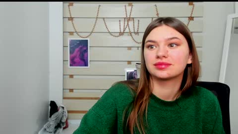 Monika online show from February 4, 7:55 pm