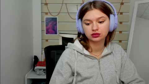 Monika online show from February 25, 4:21 pm