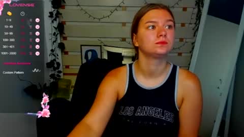 Monika online show from August 5, 2:42 pm
