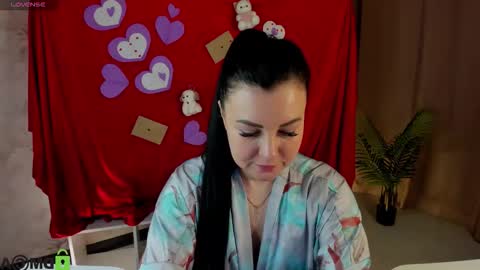 Snapshot of monikamartinez chatting on February 12, 4:18 am MoniKa online show from February 12, 4:18 am
