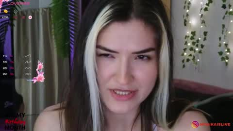 Snapshot of monikavenom chatting on September 13, 12:32 am Monika online show from September 13, 12:32 am