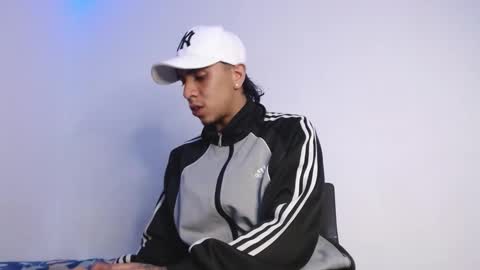 simon dice online show from January 13, 1:38 pm